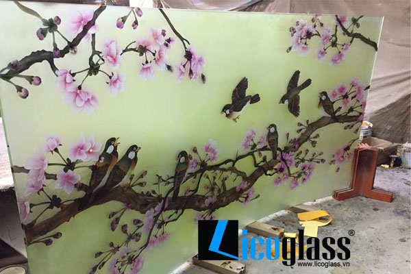 Tranh kính ốp bếp lạ mắt cho phòng bếp ấm cúng Tranh kính ốp bếp lạ mắt cho phòng bếp ấm cúng